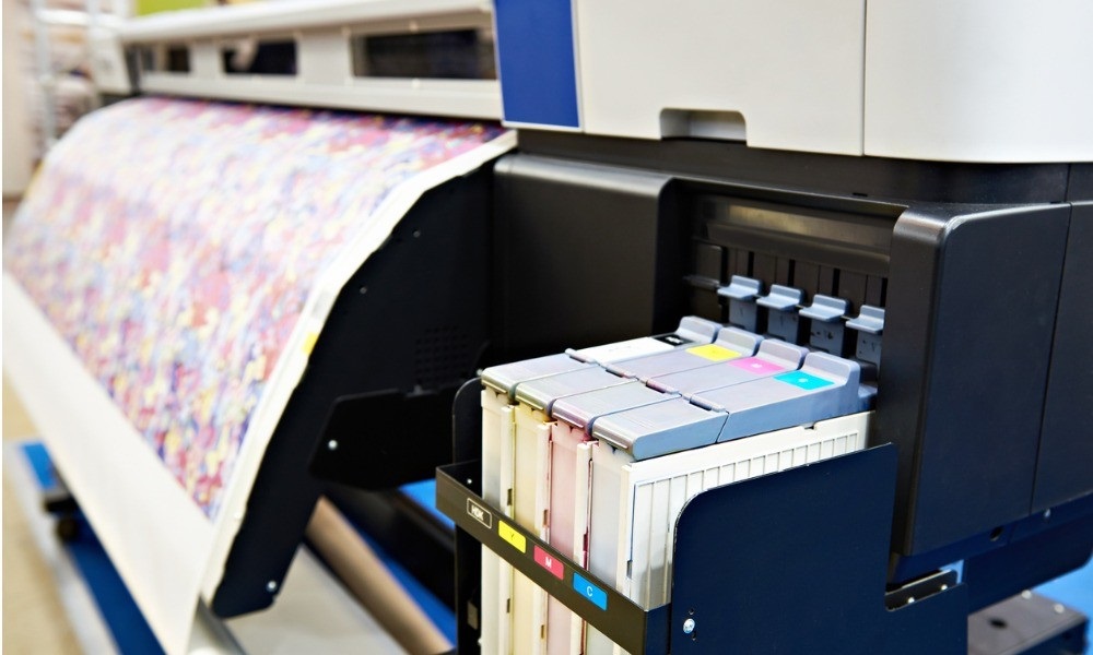 Why Your Business Needs a Grand Format Flatbed Printer