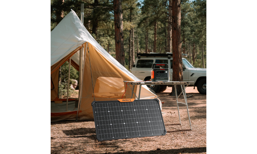 Why Online Celebrities Need a Solar Powered Generator for Outdoor Content Creation